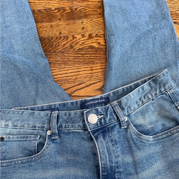Calvin Klein Jeans - Picture 4 of 9